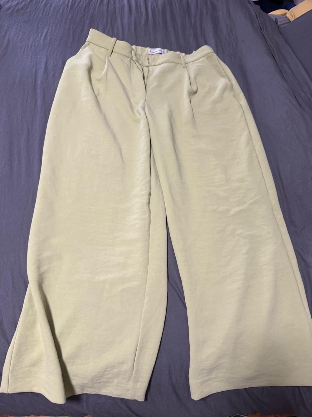 Abercrombie & Fitch Wide-Leg Trousers in Green